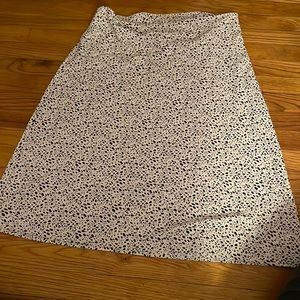 0X forever 21 knee length skirt